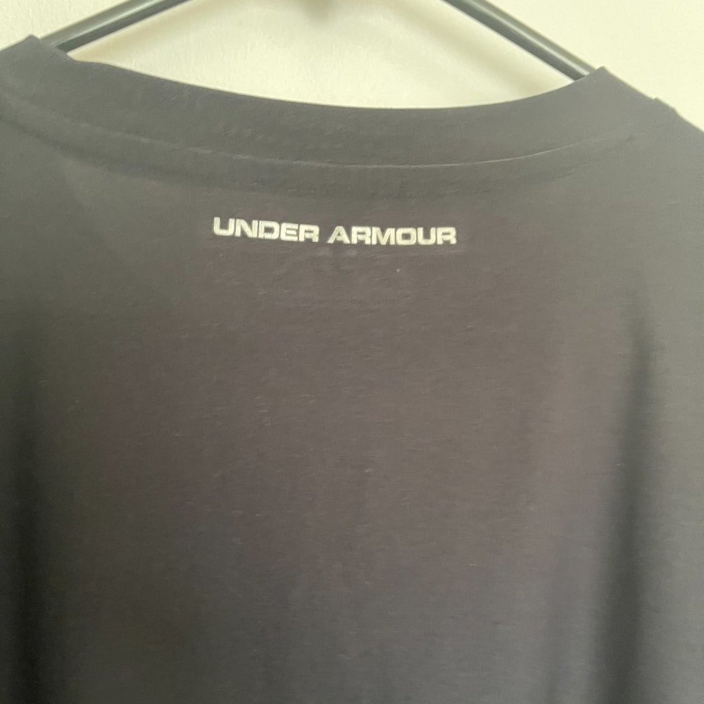 UNDER ARMOUR - Picture 3 of 9